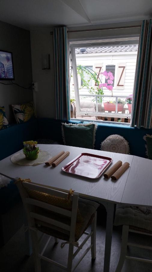 Anne Marie Vous Accueilles Dans Son Logement Familiale Pour 6 Personnes 3 Chambres Confortable Proche D Europa Park A Boofzheim Dans Camping 3 Etoiles מראה חיצוני תמונה